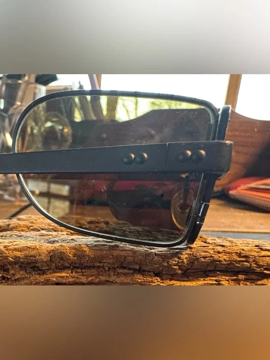 LA Eyeworks Black Rectangular Sunglasses with Side Shields, Unisex - Picture 12 of 14